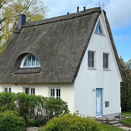 Reetdachhaus Mit Eigenem Strandkorb In Wohlenberg An Der Ostsee Esterno foto